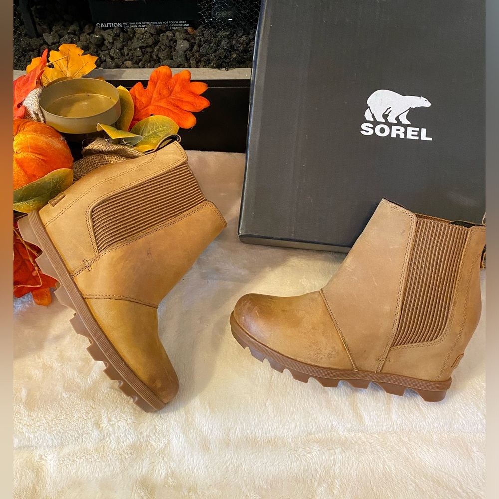 Sorel Joan of Artic Wedge II Chelsea Boots